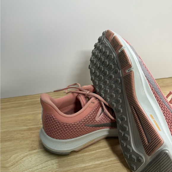 Nike Pink Athletic Shoes with Breathable Knit Design - Picture 3 of 4